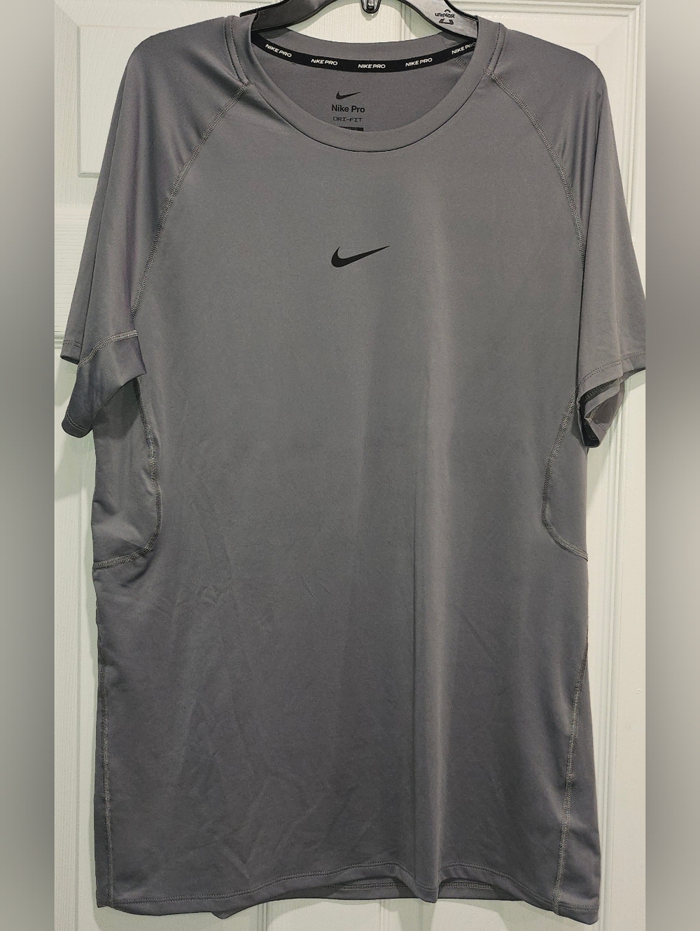 Nike Pro Shirt Mens XL Gray Dri-Fit Short Sleeve Athletic Training Tee